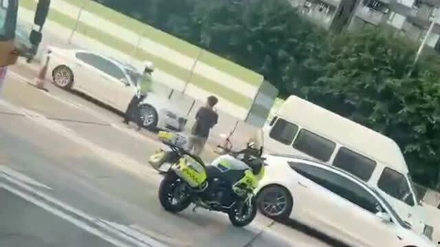 特斯拉高速爆料视频,揭秘未来智能驾驶技术新突破  第2张